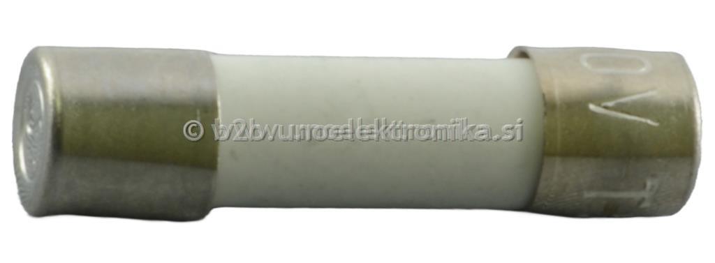 VAROVALKA CEVNA 5x20mm 0,5A T KERAMIČNA